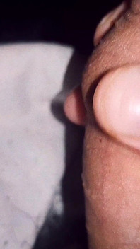 20 anos sexy twink goza grande ejaculação