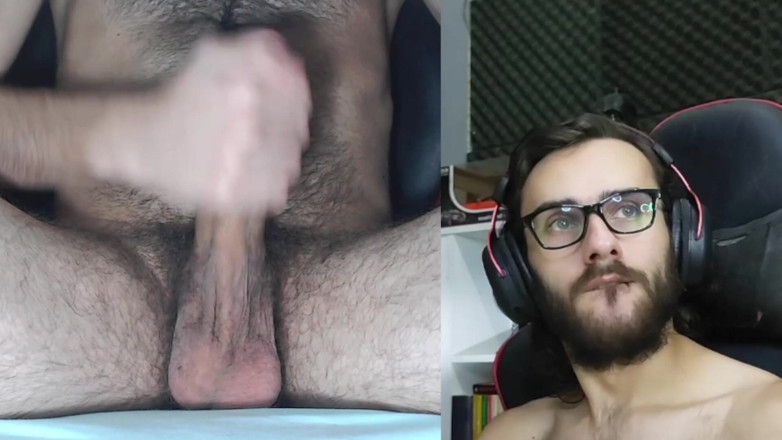 LapijARG: Masturbating Big Penis 4 Minutes, Look at the Face of Pleasure