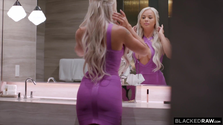 Blackedraw: Blackedraw cô vợ nóng bỏng bị ám ảnh bởi BBC Elsa Jean...