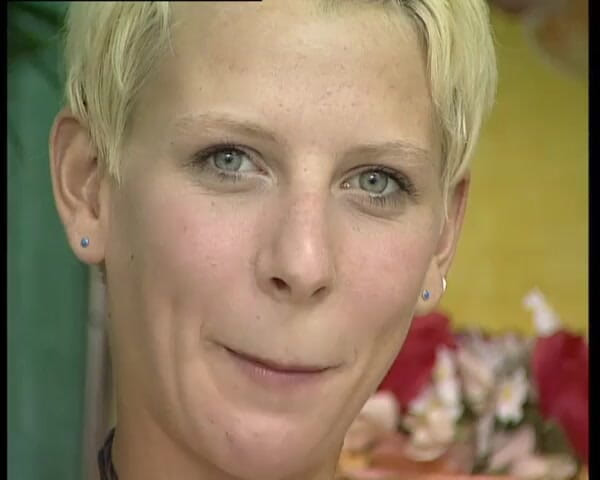 YOUR FIRST PORN: Blonde paula in Weisem dessous traut Sich Nicht - Blonde paula...