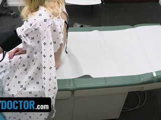 Team Skeet: Perv Doctor - Rödhårig sjuksköterska hjälper den nervösa patienten Kyler Quinn...