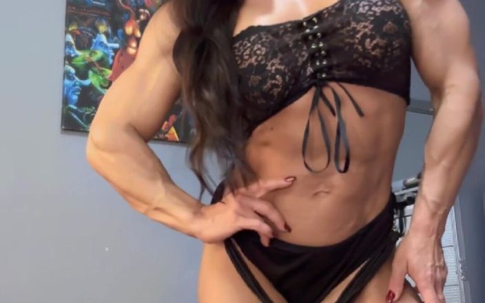 Alesya muscledoll: Ole cơ bắp flex