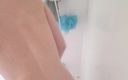 Mimi and Evan: Beccato a masturbarsi nella doccia cam