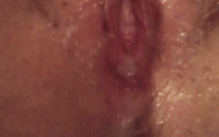 Lauras8: Too Much Cum