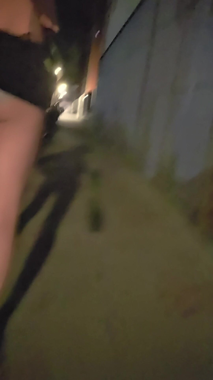 Taiwancdgirl: Sahte bayan Tingxuan'ın eteğinin altındaki manzara açık havada