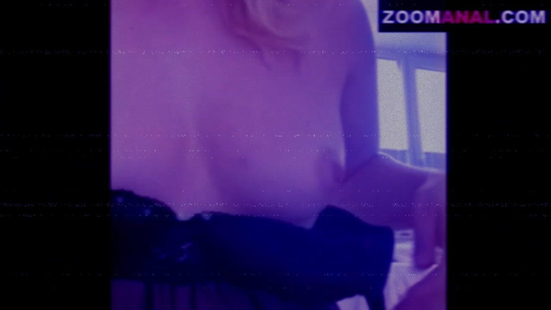 Zoomanal: Blonde milf ontmoet haar Arabische klant