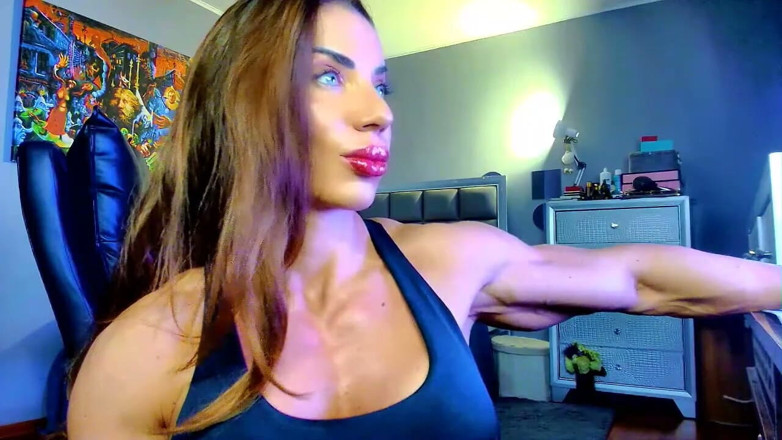 Alesyamuscledoll: Huge Muscles Loading