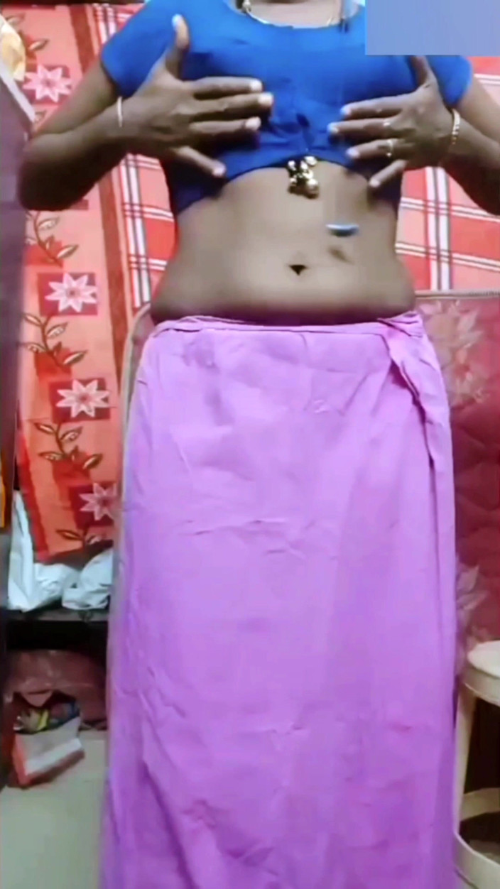 RenuRaj: Дезі індійська тамільська дружина Рену оголена, живий дзвінок цукровий вітчим, цицьки, ляпас пизді пальцем, трах в дупу, гарячий голос!