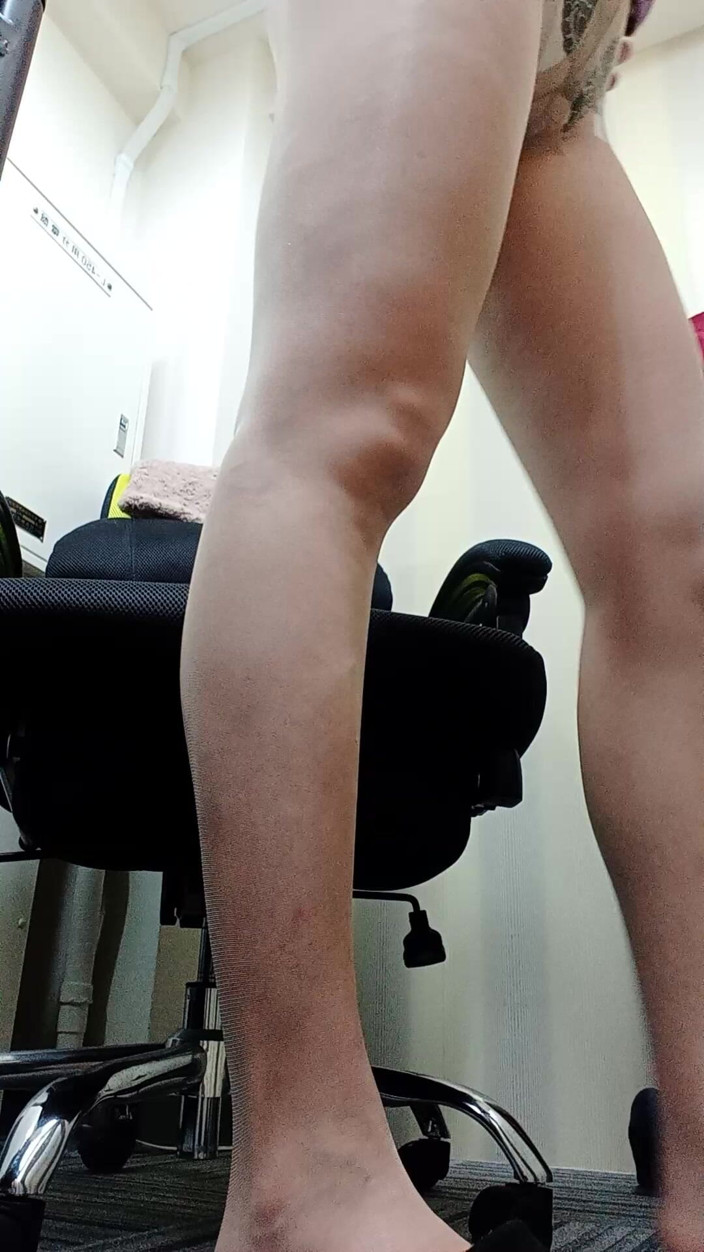 Mayumi Kanzaki: Strumpfhosen Im Wartezimmer Für Eine Fotosession Tragen