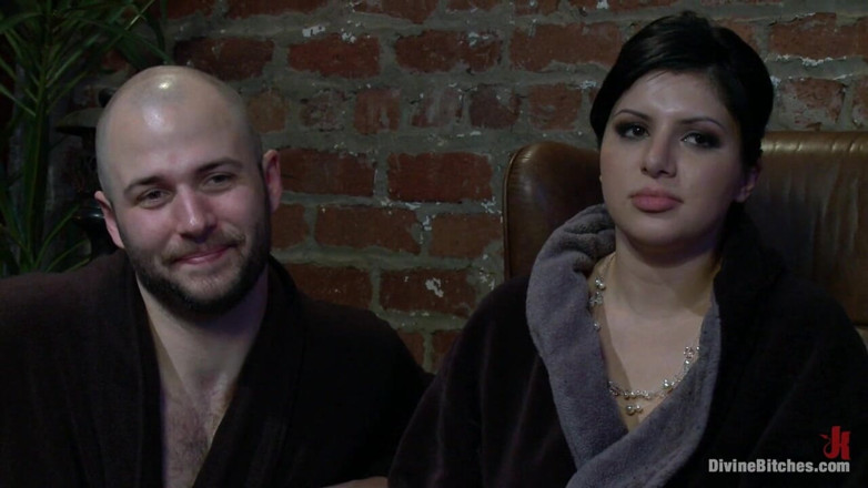 Divine Bitches by Kink: Cuckold-ehemann: iss sein sperma, cuck!