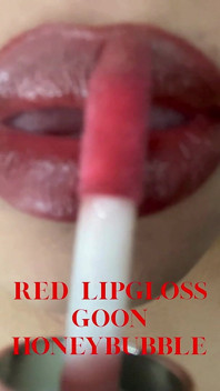Kırmızı lipglos dudak fetişi uygulama, gooning, kadın egemenliği, findom
