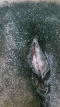 Zeer hete amateur gekke kut levert onweerstaanbare sensuele energie, natuurlijke schoonheid