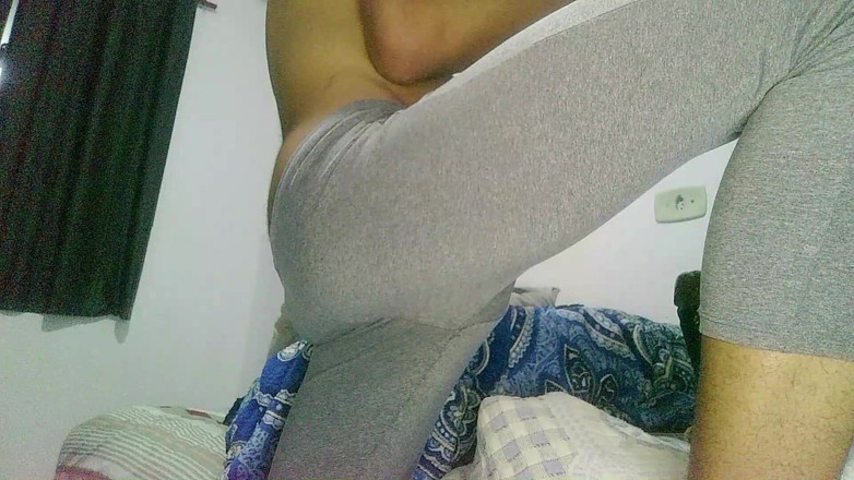 Virtual ToyBoy: Волохата пустотлива красуня