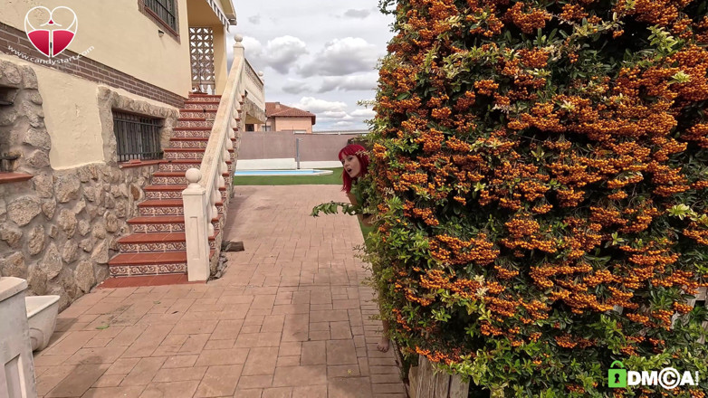 Candystart Videos: Naken och utelåst utomhus förnedring POV