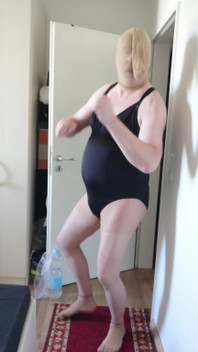 Funny Dance in Body and Tights