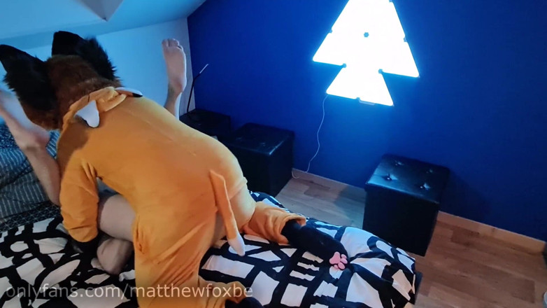 Matthew Fox Be: 침실에서 야생의 재미를 즐기는 매튜 폭스와 스나우우블레이크 -2부