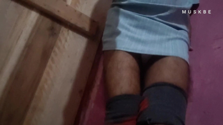 Muskbe11: Індійська худа леді бойз темношкіра hd