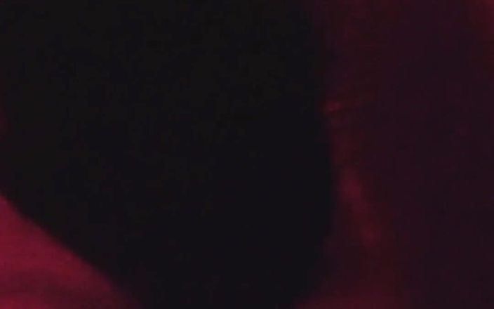 KinkyKatie: Dançar é uma das minhas maiores formas de autocuidado. Sexy, boba,...
