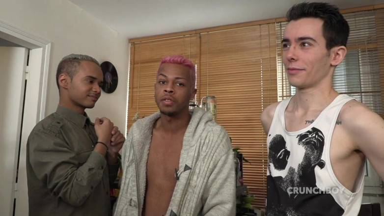 Crunch Boy: amazing double penetraiotn for slut ebony boy