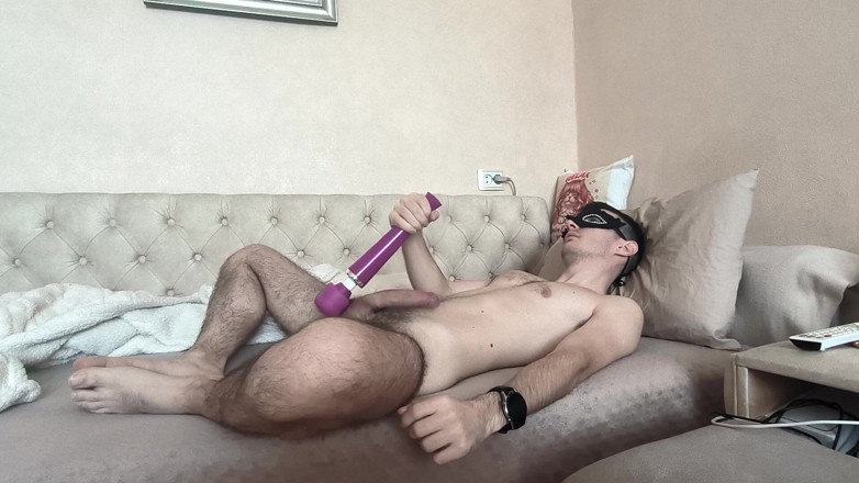 webcamboy98: Cum with Wand Massager