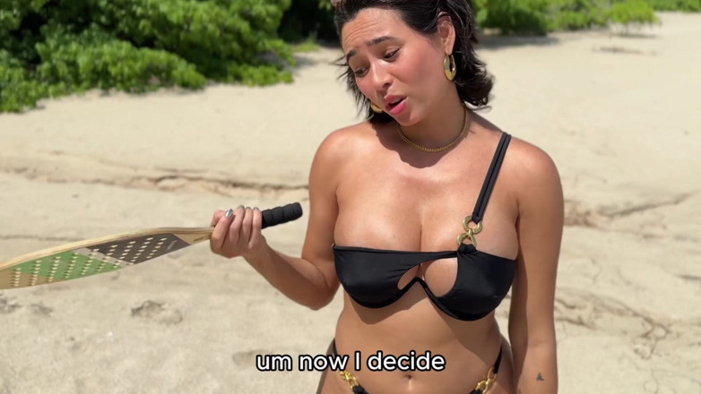 Shirley Musk: 공공 해변에서 야외에서 따먹히는 랜덤 섹시 거유 밀프