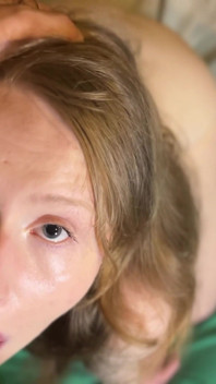 POV Avsugning Med Deepthroat, Jag Fäller En Tår, Sperma I Munnen