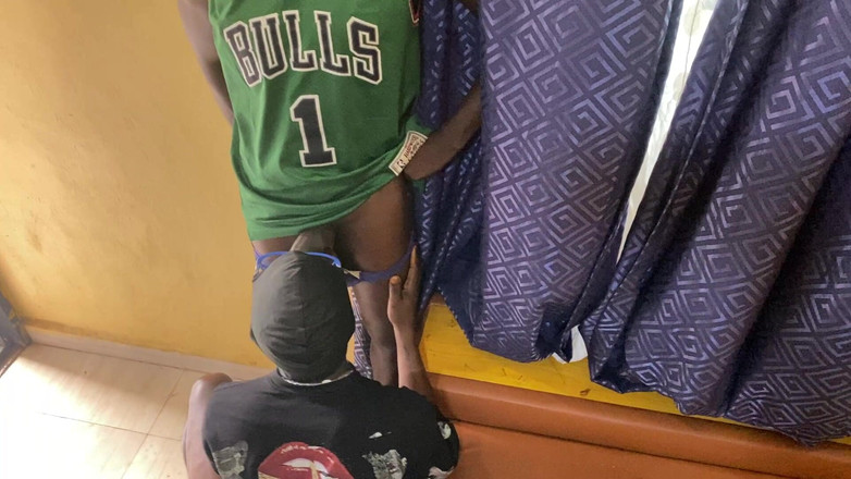 Bolatheboss: 反抗的な義理のいとこと彼に教訓を与えるために寝た