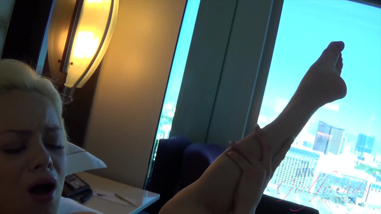 ATK Fans (Girlfriends): Percutian maya Las Vegas dengan Elsa Jean 2/2