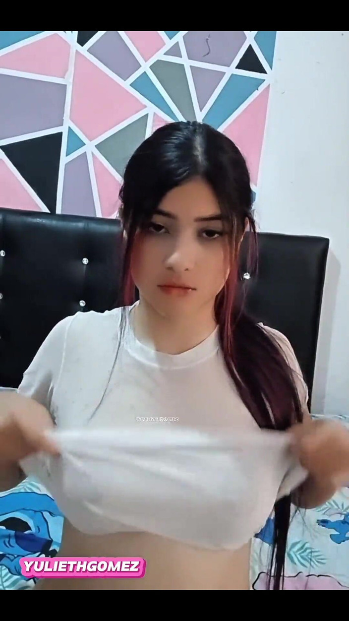 Yulieth Gomez: La actriz porno le da a su padrastro una gran...