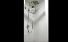 Benvao y Ace Amber - diversión asiática caliente en la ducha