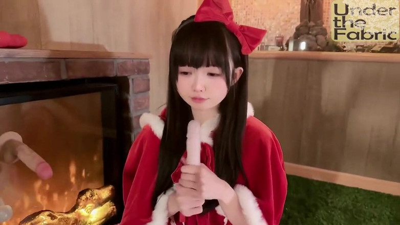 Asian cutie: いたずらなサンタの混沌、赤面するクリスマスの匂いが、大胆に遊び心に満ちて忘れられないものへと変わる