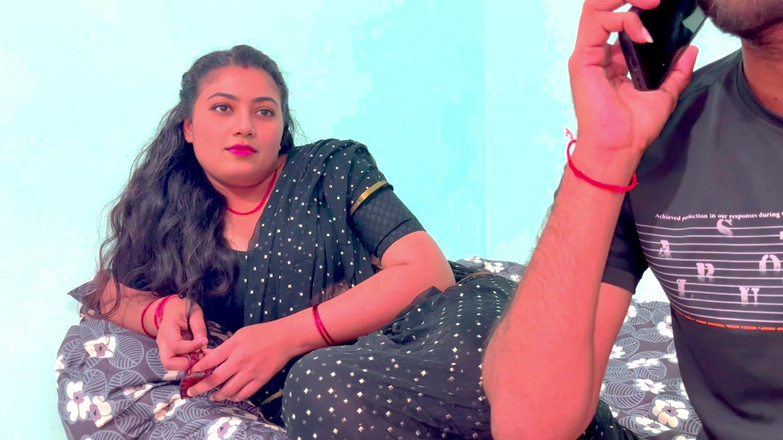 Hotty_ragini: Indian Stepmom Shared Single Bed and Made Stepson Happy,full Hindi...