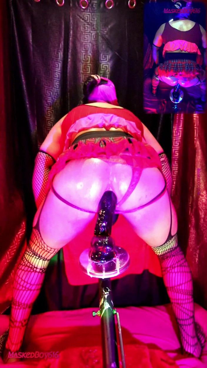 Maskedboy616: 미니스커트 입고 딜도 타고 트월킹 4