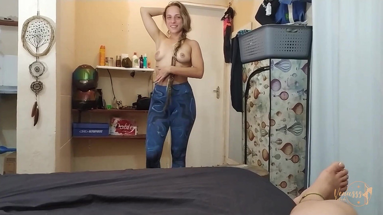 Venusss fetish: Hij neukte en kwam klaar in mijn oksels!