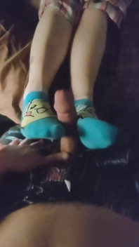 Sexy meia-calça com o tornozelo, punheta com os pés e meias da gatinha
