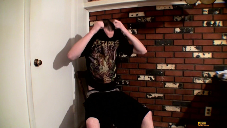Piss Twinks: Post-cum Piss Gets Jake Messy