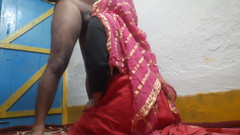 Busty Banuu: Une bhabhi desi couche avec son beau-père dans des vidéos...