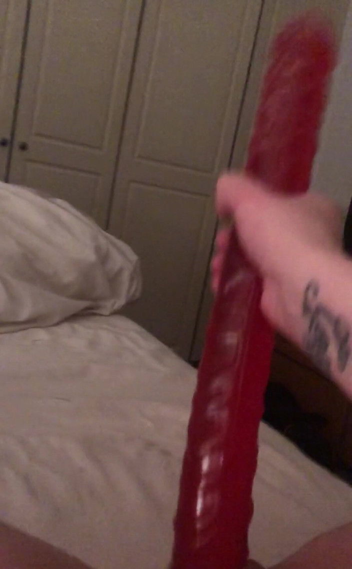 Catalia's Epic Filth: Sarapan dildo!