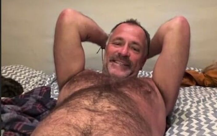 Daddybearvlc: Stripchat lagi asik ngocok kontol tadi malam