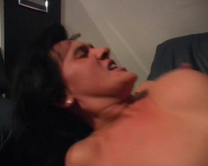 BB Video - Vintage Story: Deutscher MILF amateur-dreier FFM große natürliche titten # 4