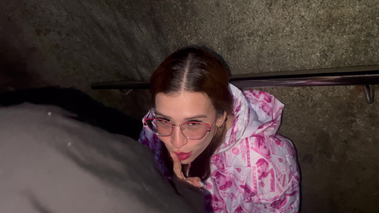 Katty Blake: Katty Blake este descoperit de turiștii care fac sex în Piedra...