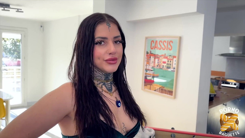 Porno Baguette: Laeticia สาวผมน้ำตาลสุดเซ็กซี่ ชอบเป็นฝ่ายนำ