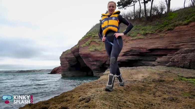 UKCuteGirl Lucy Lauren: Neoprénová Lifejacket Fashion Show s Lucy &amp; Zoe