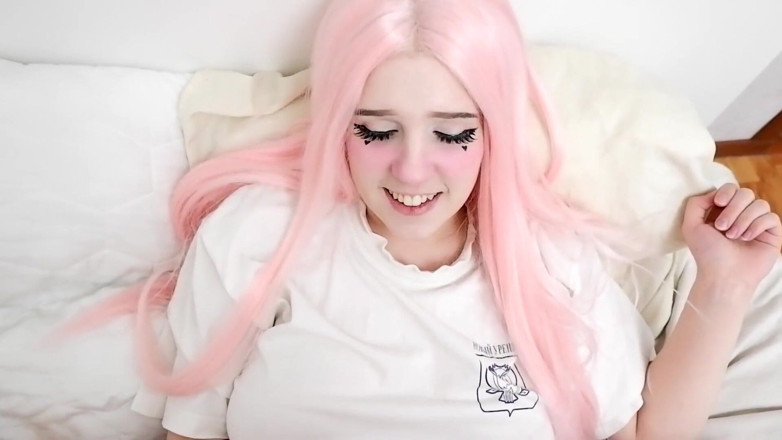 BubbleGum: Linda gime durante el sexo anal