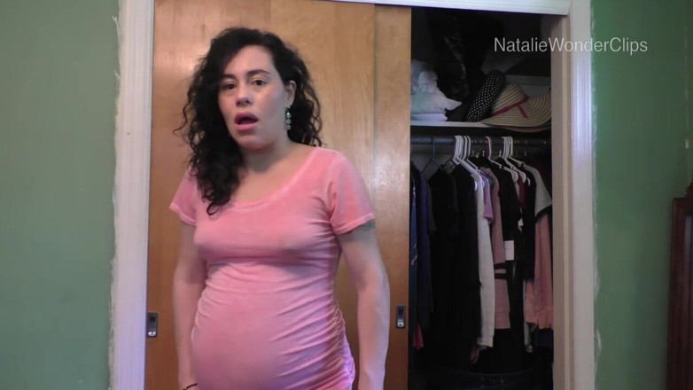 Natalie Wonder: Uma madrasta e as paixões secretas do enteado dizendo ao...