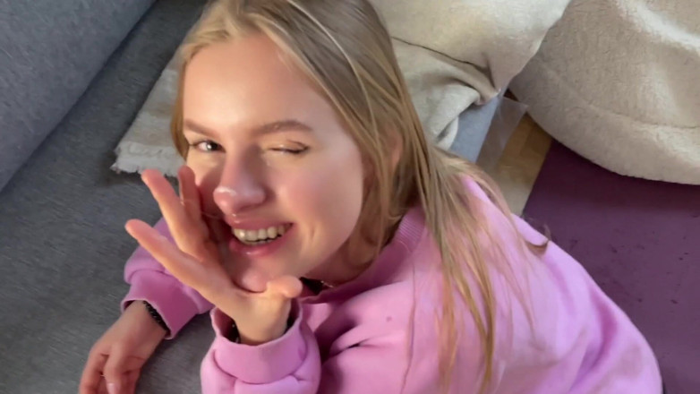 Yummy Mira: Cute Babe Sucking Dick and Takes Facial Cumshot