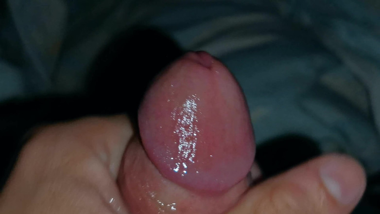 SEXY_GUYBEST: 过度兴奋的阴茎和精液流的非常特写！