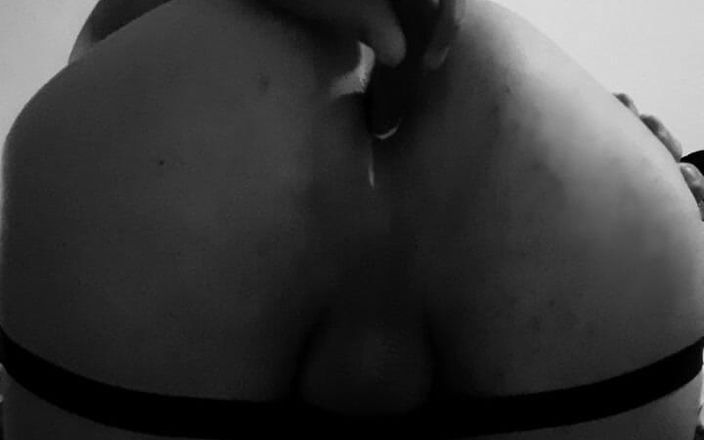 RobbyBisex: Testando il nuovo piccolo amico