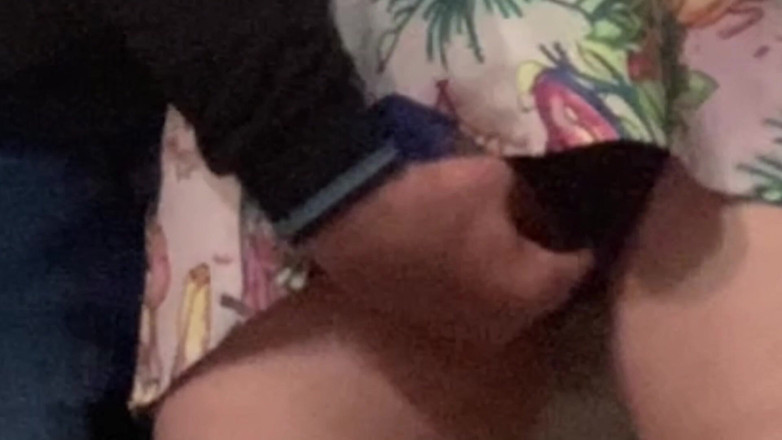 Niki studio: Yabancı challange - bir yabancıdan metroda amımı parmak etmesini istiyorum