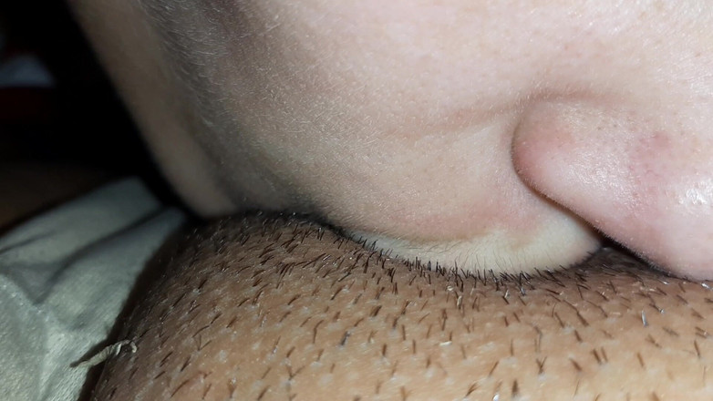 Lesbian-illusion: Seks lesbian romantis pagi-pagi sambil jilat memek, ciuman, dan nyepong...